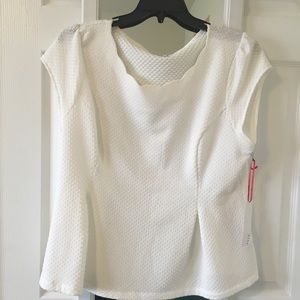 NWT ELLE White Short Sleeve Textured Blouse